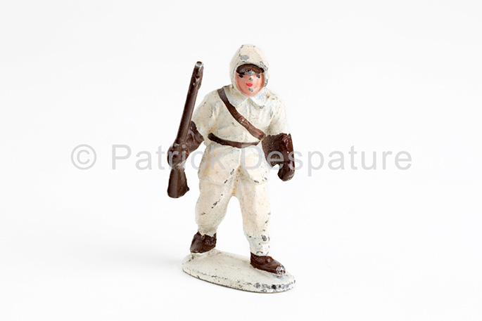 Mes jouets sports d'hiver, Patrick Desparture Collection, Chasseur finlandais avec fusil<br />
Evocation guerre russo-finlandais